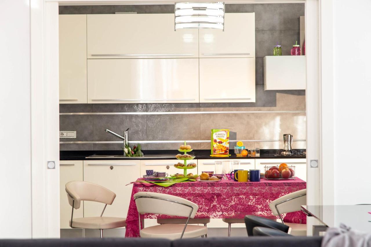 Ferdinando Arthouse Oversized Modern Apartment - By Gocce Team Napoli Dış mekan fotoğraf