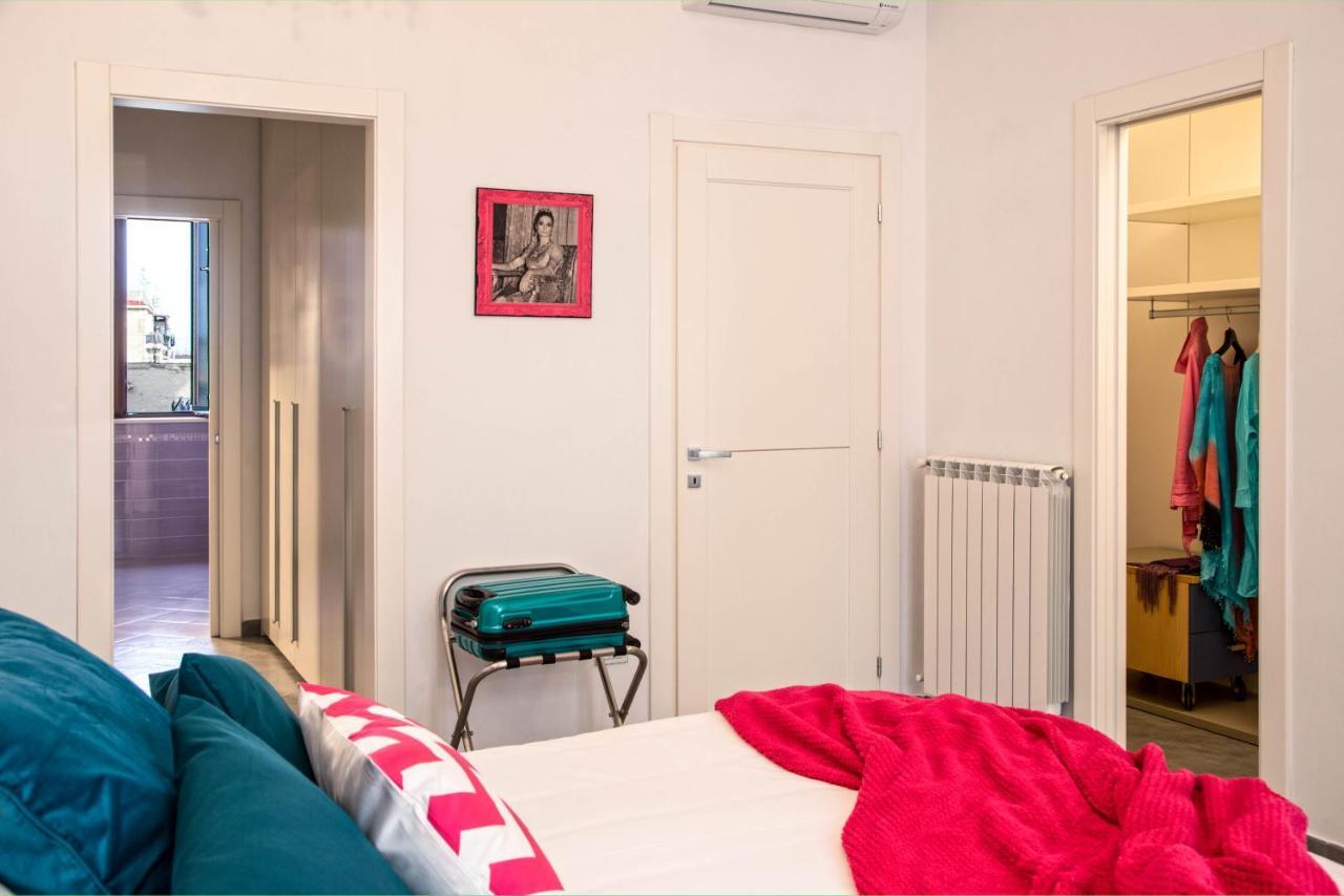 Ferdinando Arthouse Oversized Modern Apartment - By Gocce Team Napoli Dış mekan fotoğraf